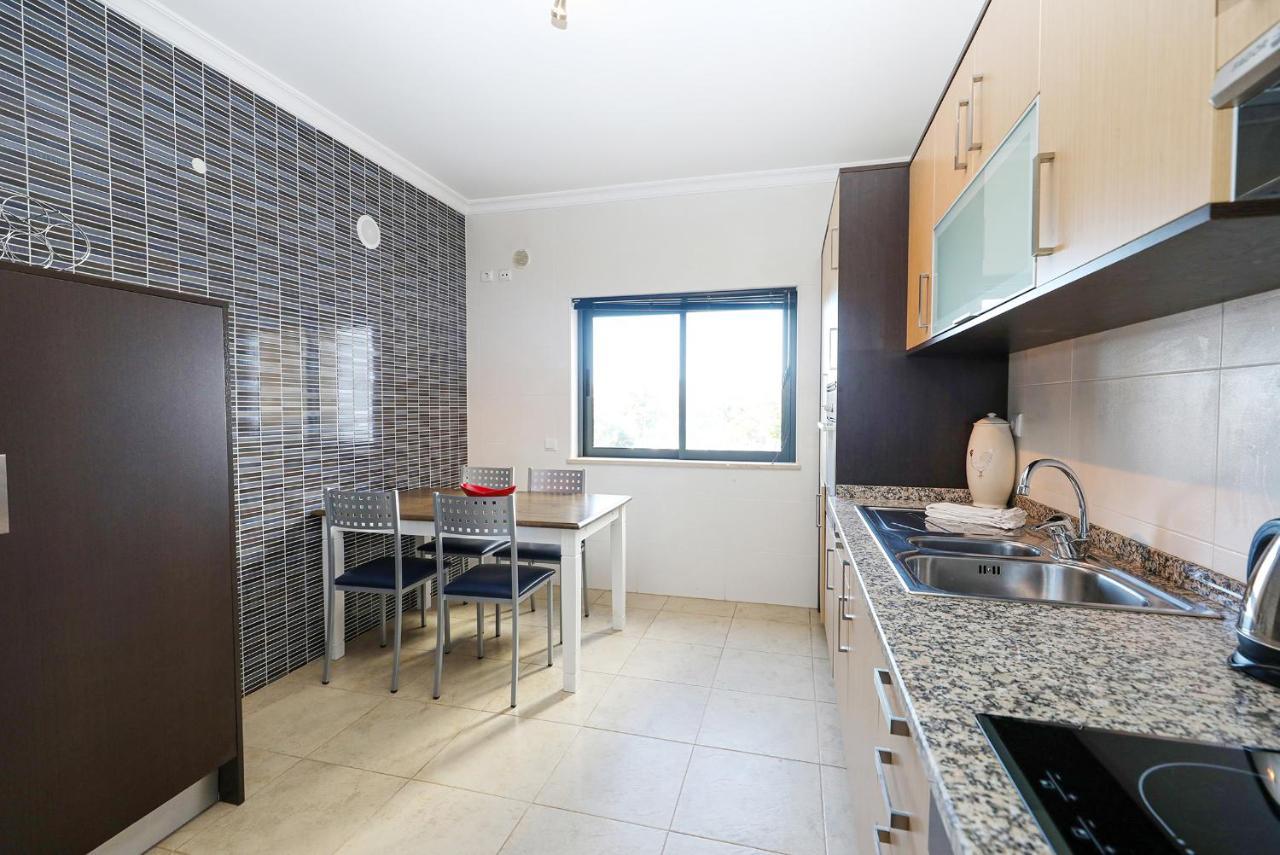 A68 - Palmeiras Paz Apartment Lagos Exterior photo